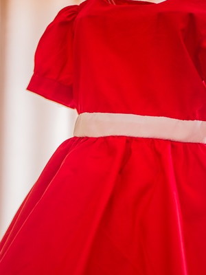 Vestido infantil vermelho e branco