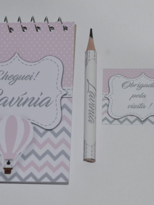 Bloquinho personalizado com lápis balão chevron