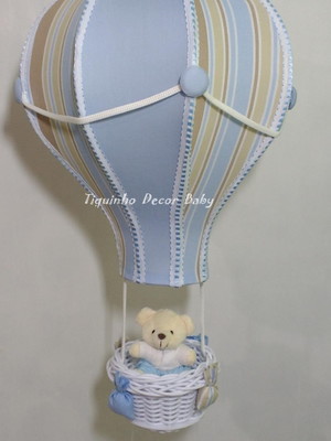 Lustre balão pendente listrado personalizado c/ nome e botão
