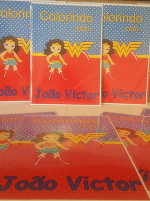 Kit com 15 unidades livro de colorir mulher maravilha