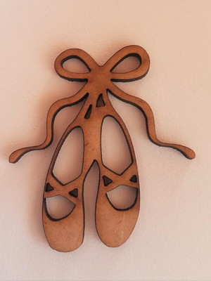 Aplique em mdf - sapatilha de bailarina 5cm