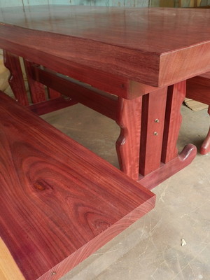 Mesa rustica madeira maciça roxão 2mtsx80+2 bancos-6lugares