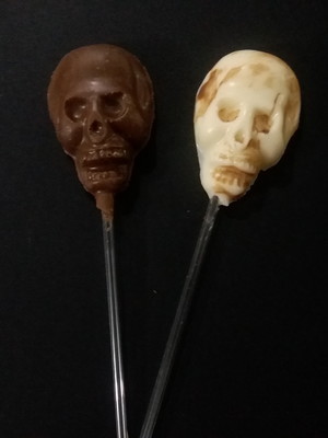 Kit com 10 uni pirulito caveira de chocolate do halloween