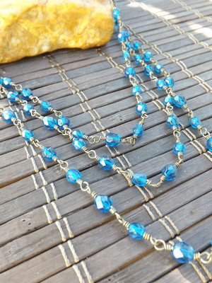 Colar inteiro em azul