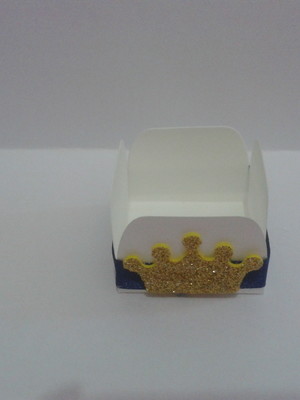 Forminhas de doces coroa-