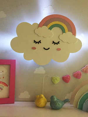 Decoração nuvem / arco íris com luz de led
