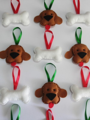 Chaveiro ou enfeite de arvore de natal cachorrinho e ossinho