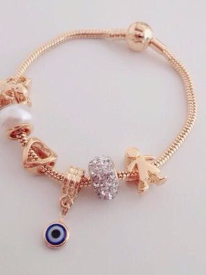 Pulseira de berloques b ouro 18k pandora