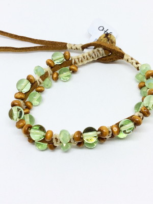 Pulseira camurça macrame