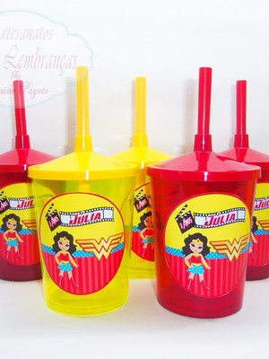 Copo shake 300ml mulher maravilha