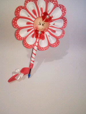 Caneta menina flor