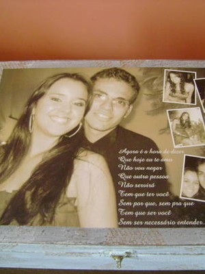 Baú personalizado com fotos e poesias