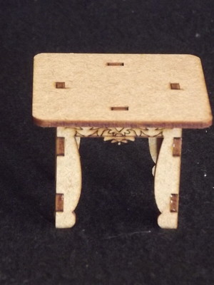 Miniatura mesa quadrada “m”