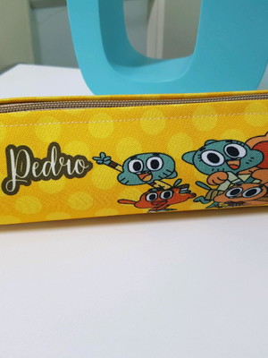 Estojo escolar simples