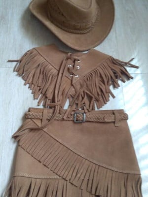 Conjunto country infantil couro saia + colete +chapéu