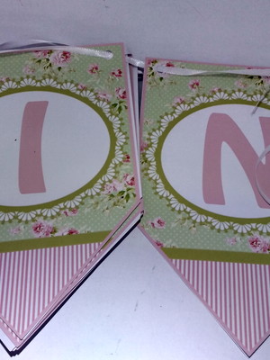 Bandeirolas personalizadas floral