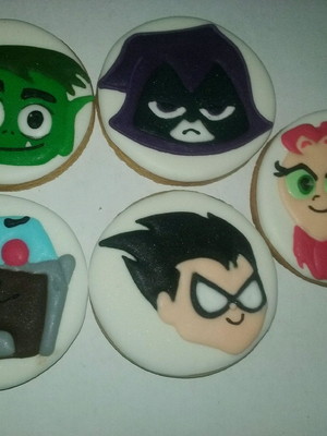 Biscoitos decorados jovens titãs