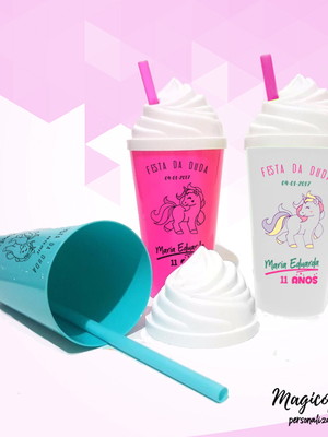 Copo shake com tampa chantilly tema unicórnio