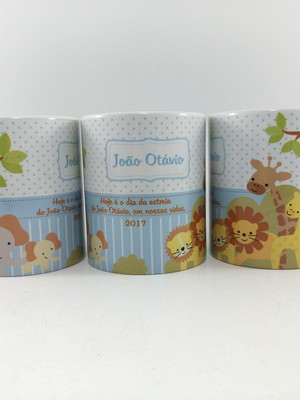 Caneca lembrancinha maternidade safari