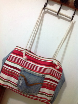 Bolsa tira colo de tecido