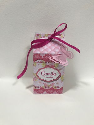 Caixa milk floral com borboleta
