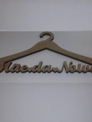 Cabide mãe da noiva em mdf cru
