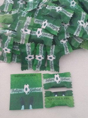 Promoção 100 balas personalizadas de acordo com seu tema