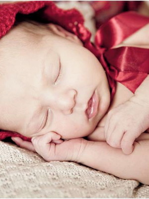 Touca retrô newborn (vermelho) baby boom