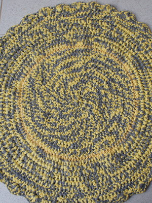 Tapete de croche em fio de malha - tapmared025