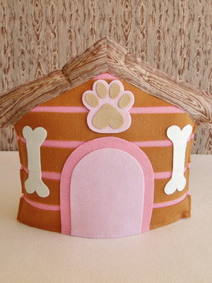 Enfeite mesa casa cachorro festa pet feltro caramelo rosa