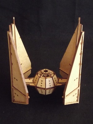 Nave star wars tie interceptor em mdf