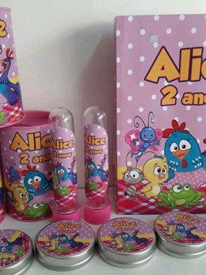 Kit cofrinho e sacolinhas personalizado galinha pintadinha