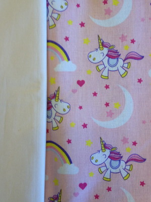 Lençol "unicórnios"- fundo rosa chá