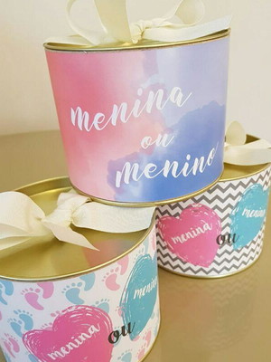 Lata com rotulo personalizado chá revelação