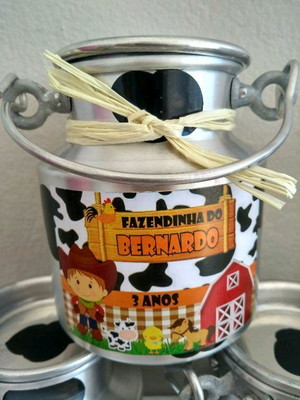 Leiterinha 500 ml em alumínio manchas personalizadas