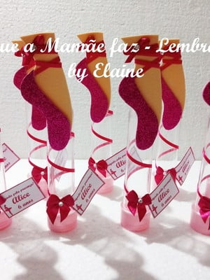 1 tubete com aplique de sapatilha em eva lembrancinha