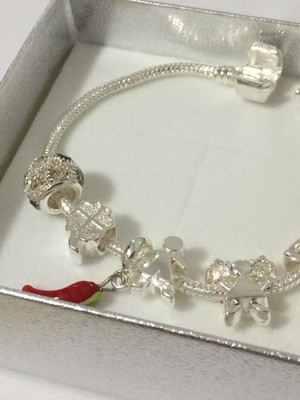 Pulseira com 7 charmes