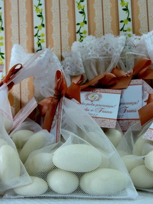 Lembrancinha de casamento amêndoas da sorte
