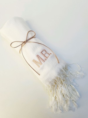 Pashmina personalizada bordada