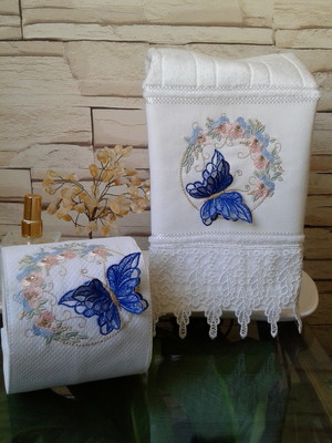 Toalha lavabo + porta papel higiênico