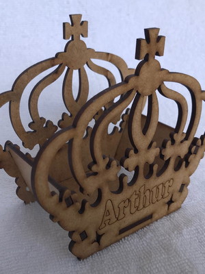 Carruagem cachepot coroa personalizado com nome mdf