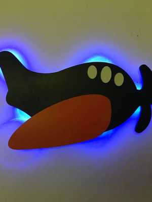 Avião luminoso com luz de led mdf