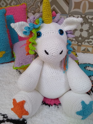 Unicórnio amigurumi