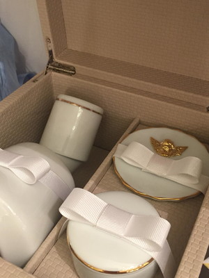 Caixa com presentes personalizados porcelana