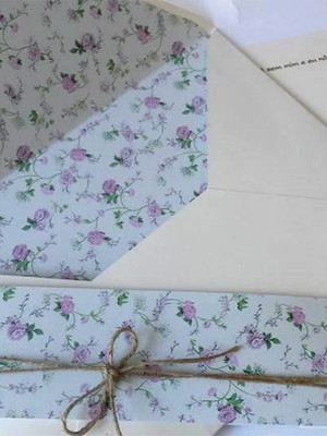 Convite bico cinta floral