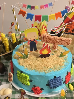 Topo de bolo aniversário festa junina