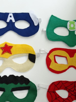 Mascaras super heróis em feltro