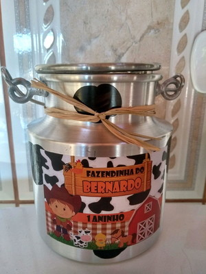 Leiterinha de 1 litro c manchas personalizadas