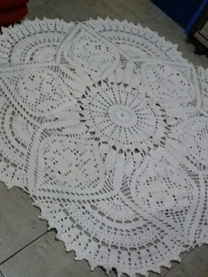 Tapete boho floral em crochê - 150 cm de diâmetro