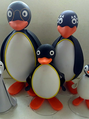 Enfeites para mesa família pingu